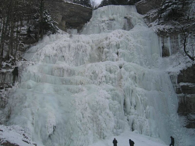 CASCADES-DU-HERISSON-gelees-FEV-2012