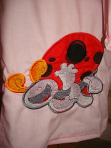 blouse_ecole_la_coccinelle_amoureuse_d_une_fleur__4_