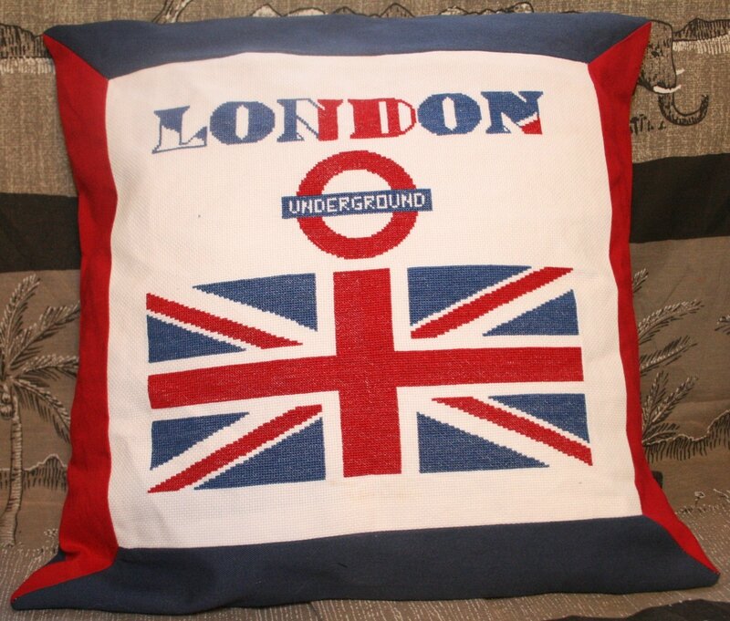 SAL I love London Coussin Recto