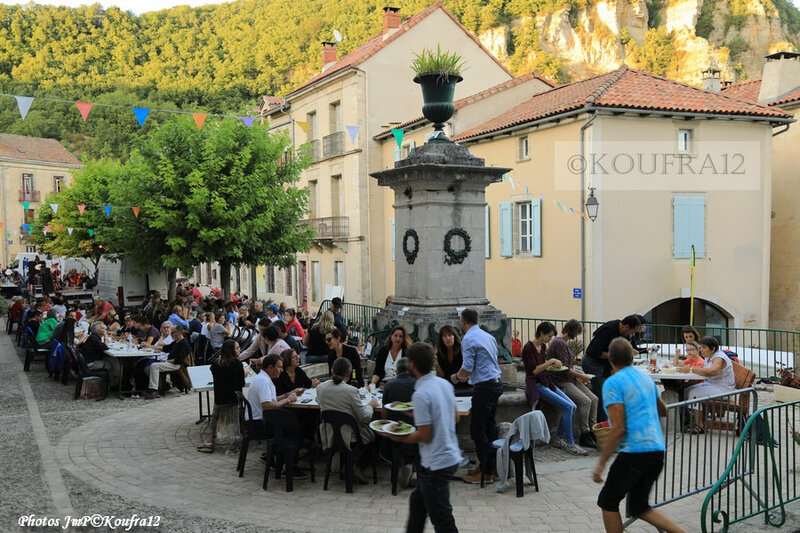 Photos JMP©Koufra 12 - Cornus - Marché de Pays - Les Contraires - 16082019 - 0017