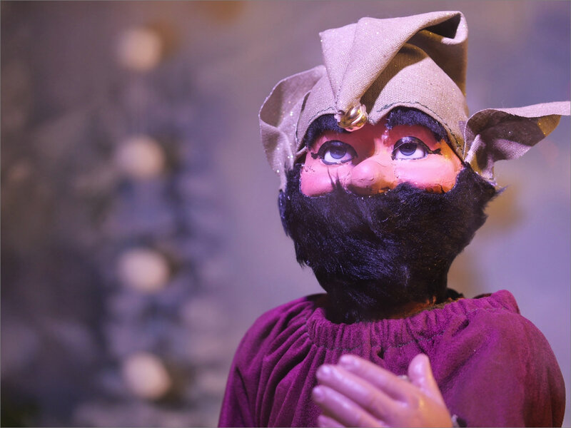 Noël vitrine personnage regard 2 071220