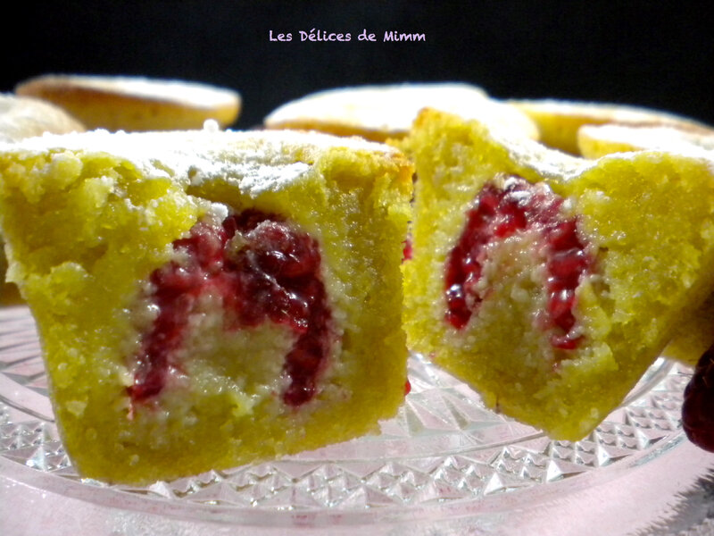 Petits moelleux pistache-framboise 4