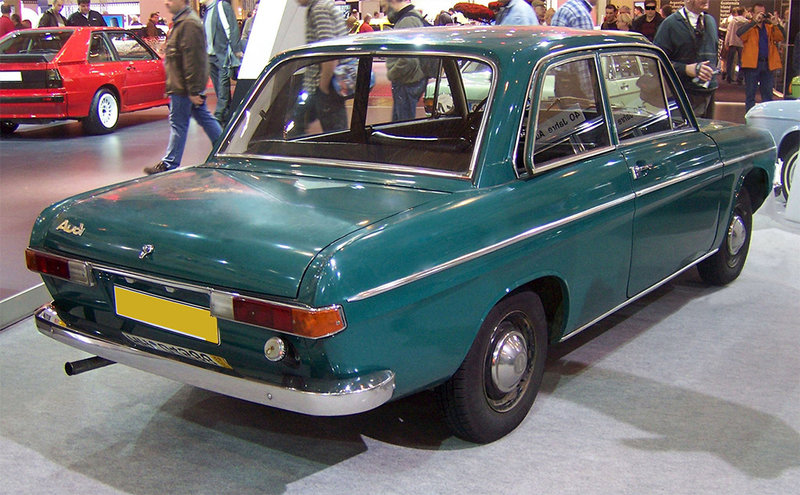 Audi_60_2T_Limousine_1966