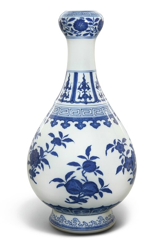 A blue and white ‘sanduo’ garlic-mouth bottle vase, Daoguang seal mark and period (1821-1850)
