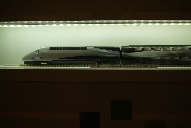 TGV maquette : livrée Record du Monde - Photo de (T) SNCF les 30