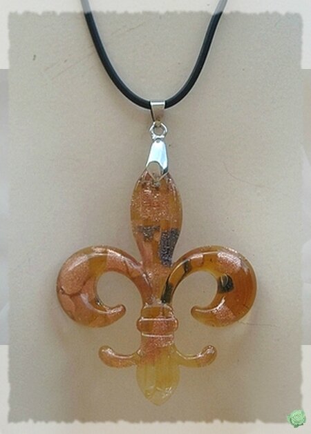 Pendentif Fleur de Lys Zélia Topaz et Or en Verre Soufflé Style Murano