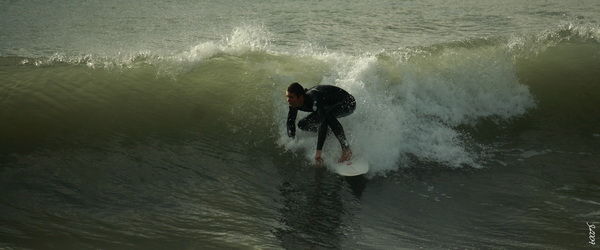 Surfer_4_redimensionner