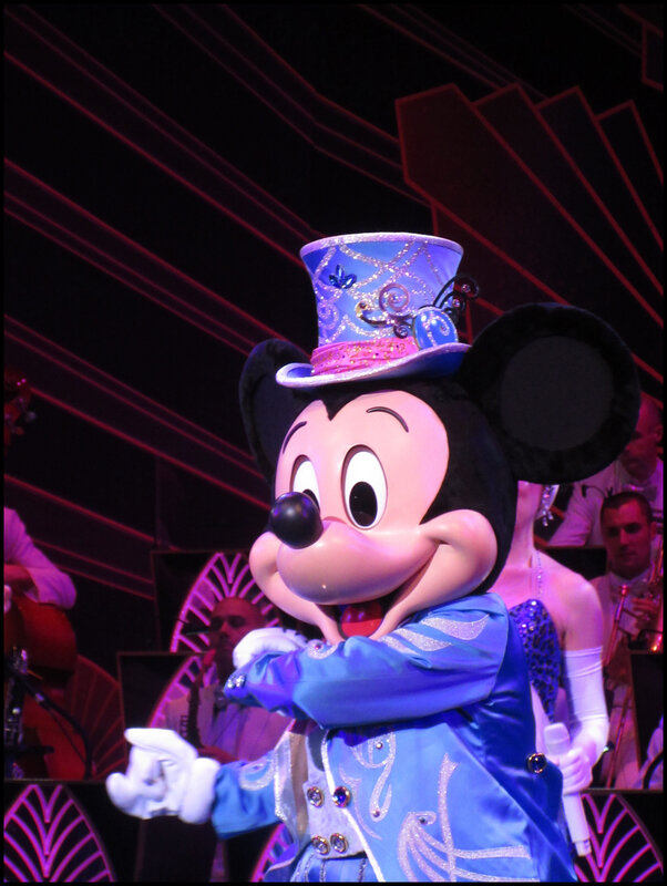 Mickey Christmas Big Band (12)
