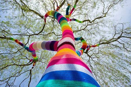 street_art_yarn_crochet_1