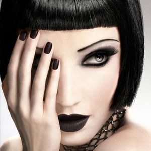 Vernis-noir-Make-up-For-ever-174902_L
