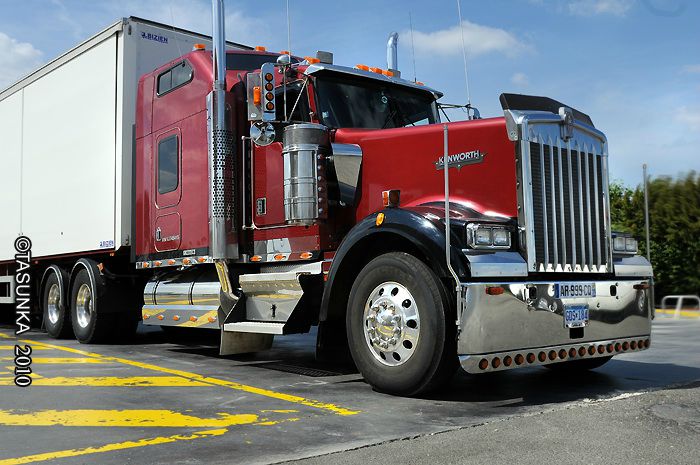 KENWORTH_CopyrightTasunkaPhotos2010_ (3)