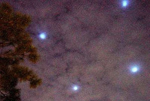 ovni_ufo_l_ovni_de_moscou_vu_par_des_milliers_de_temoins_au_dessus_du_kremlin