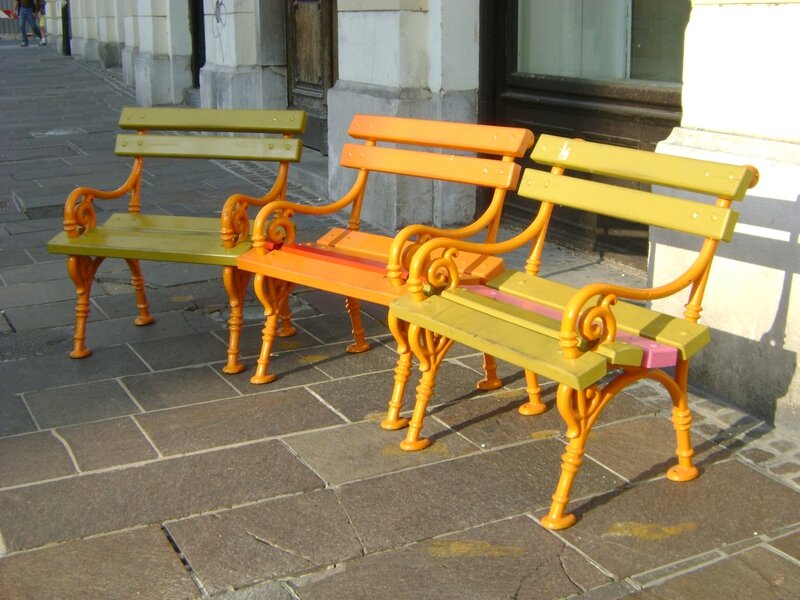 Bancs-colorés-de-Ljubljana