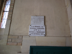 55250 - Vaubecourt - plaques eglise