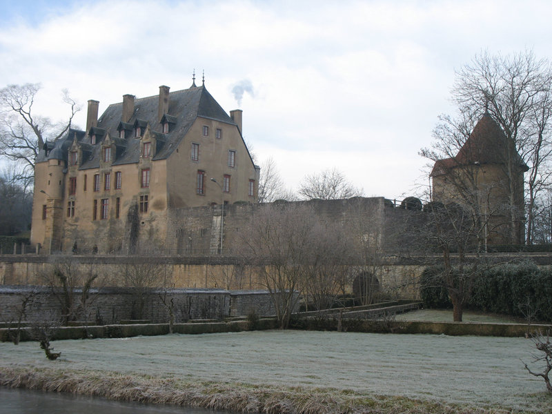 Chatillon-en-Bazois, château en hiver (58)