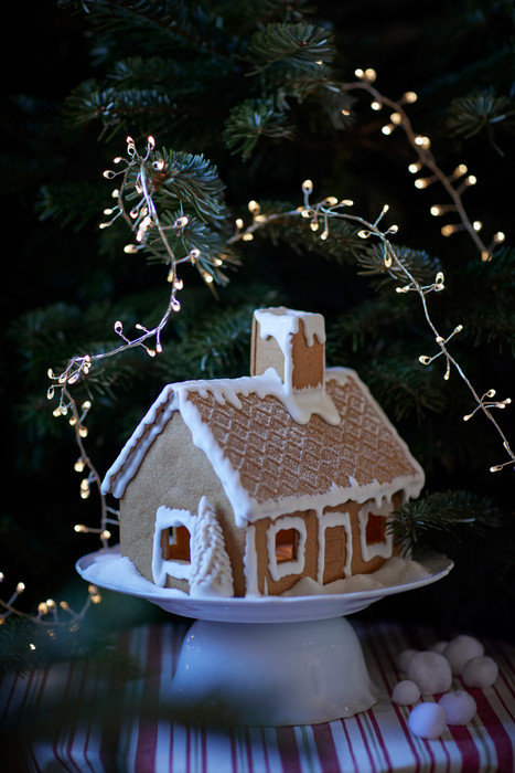 ikea_vinter_2021_gingerbread_house