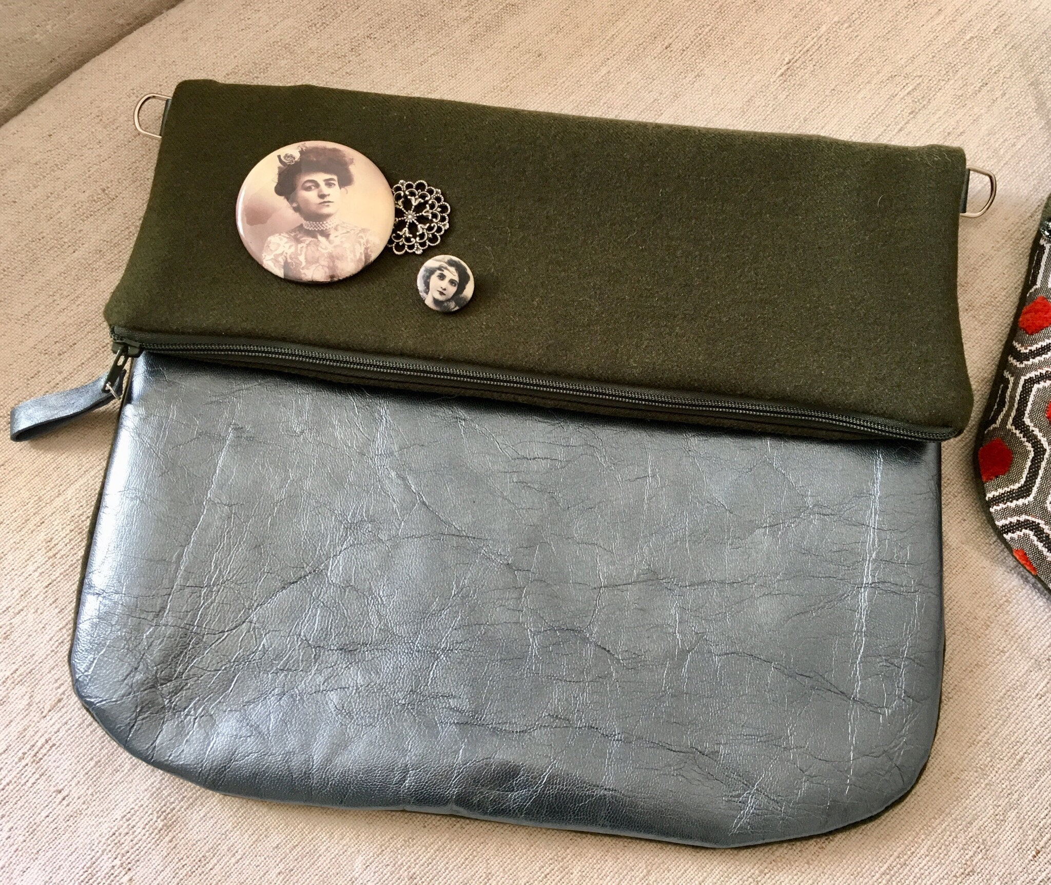 0ADEF93D-88FD-46CB-8094-287088ACC438