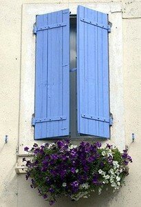blue_shutters