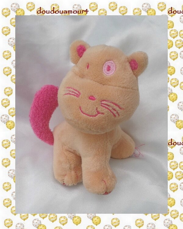 Doudou Peluche Chat Assis Beige Et Rose Atlas