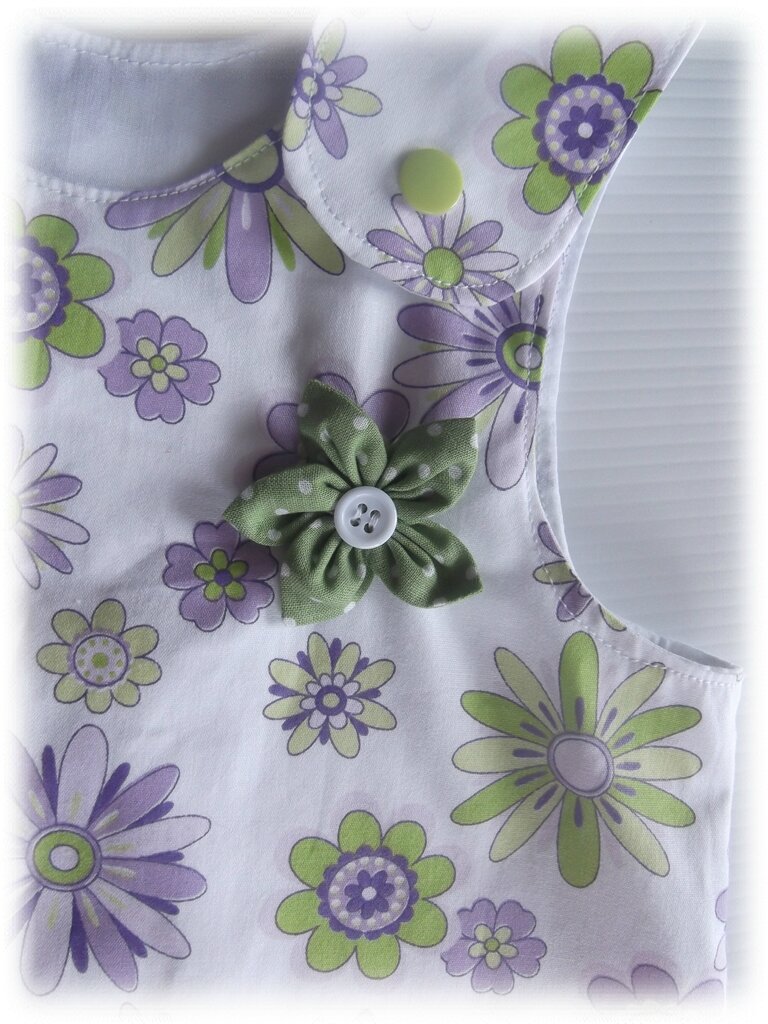 ROBE BEBE LILAS DETAIL FLEUR1