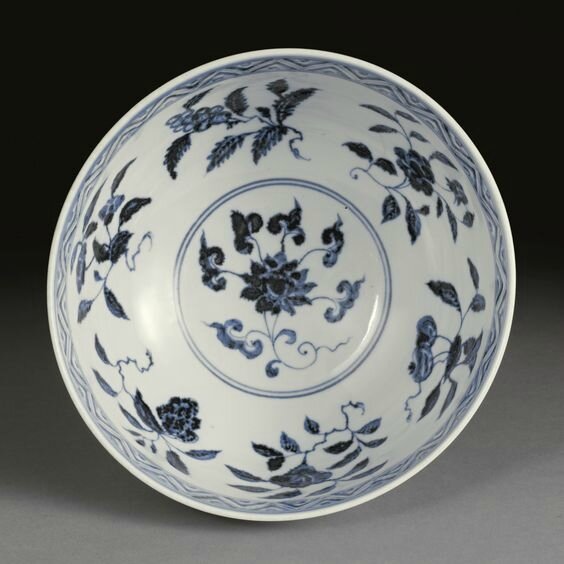 A fine and rare blue and white bowl, Ming Dynasty, Yongle Period