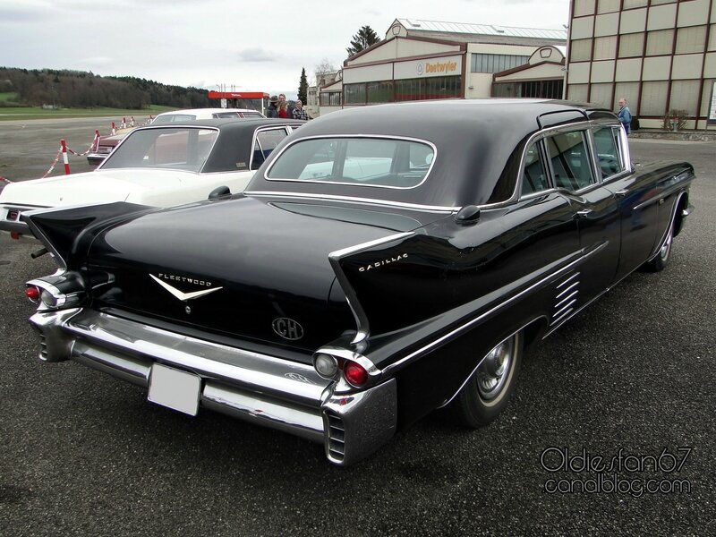 cadillac-fleetwood-75-limousine-1958-02