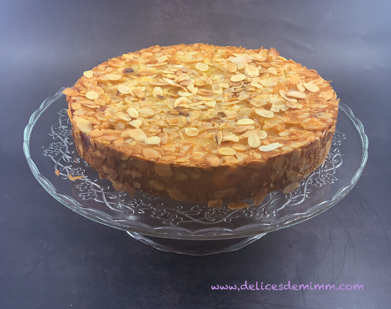 Gâteau renversé aux pommes et amandes 4