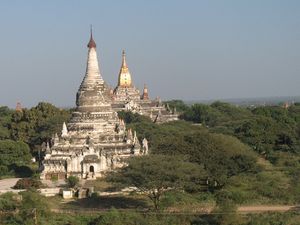 Bagan_temples_5