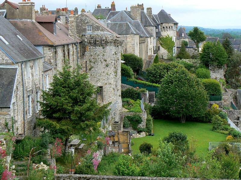 remparts-domfrontbernard_desgrippes