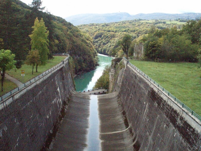 Alpine_Dam