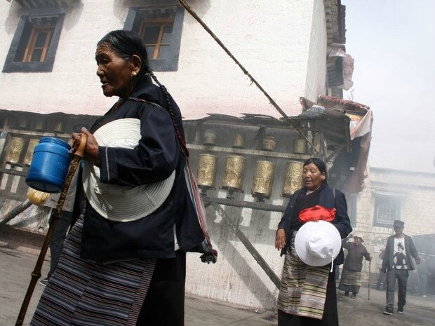 femmes-tibetaines_620x465