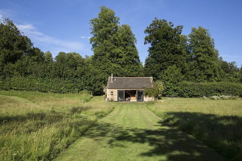 photos by CHRISTOPHER HOWE ENGLAND little home