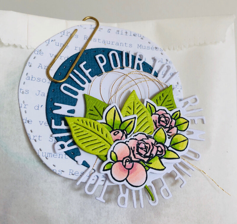_4enscrap_J4_carte_anniversaire_étiquette_zoom