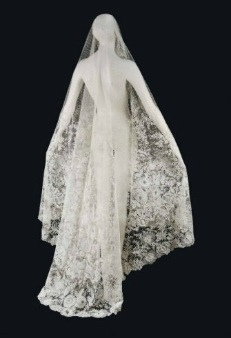 A Belgian needle and bobbin lace tear-shaped wedding veil, Brussels, circa 1860