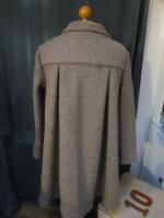 Manteau AGLAE en laine bouillie taupe chiné fermé par un noeud (7)