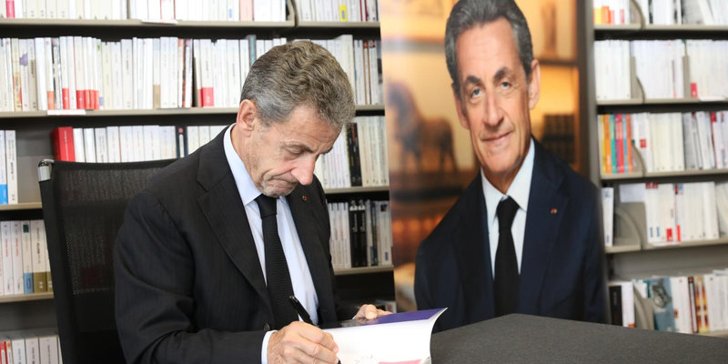 Sarkosy pressions éditions