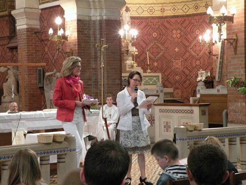 2013-06-02-entrées en eucharistie-LE DOULIEU (2)