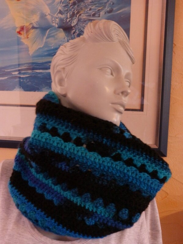 snood crochet bleu (1)