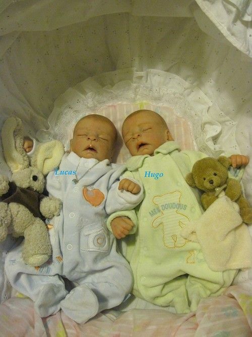 Photos de 2 bébés quasi jumeaux de la nurserie La nurserie de belisa