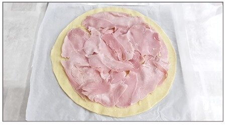 feuilleté soleil (oignon, jambon, comté)7