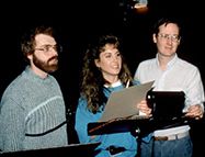 John Musker et Ron Clements accompagnés de Jodi Benson la voix originale d'Ariel