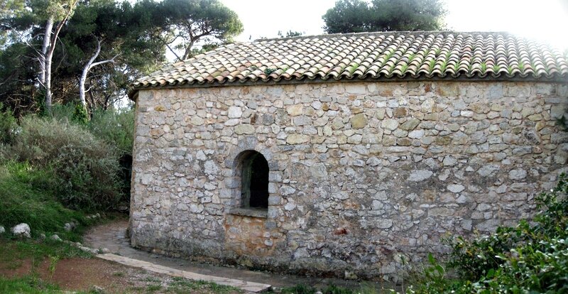 Abbaye saint-honorat chapelle Saint-Caprais 3a