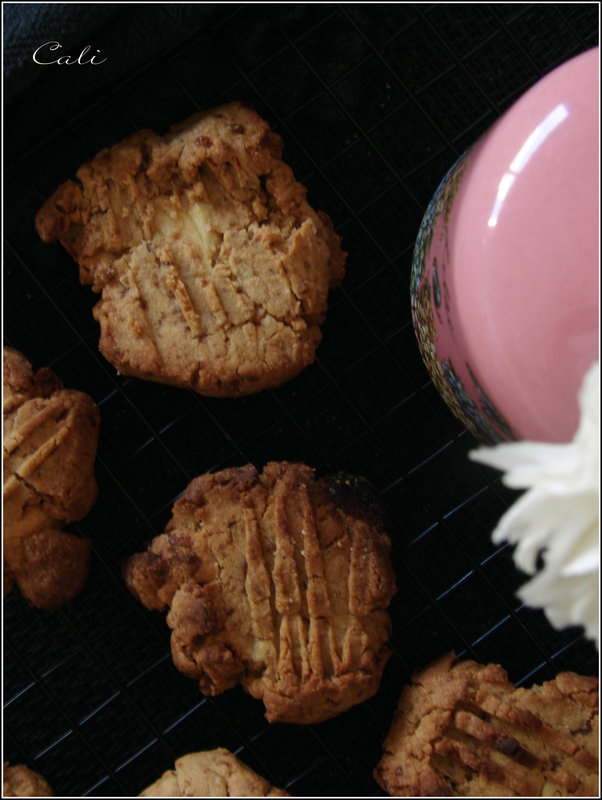 Cookies à la Pâte de Cacahuètes & Chocolat Blanc 001