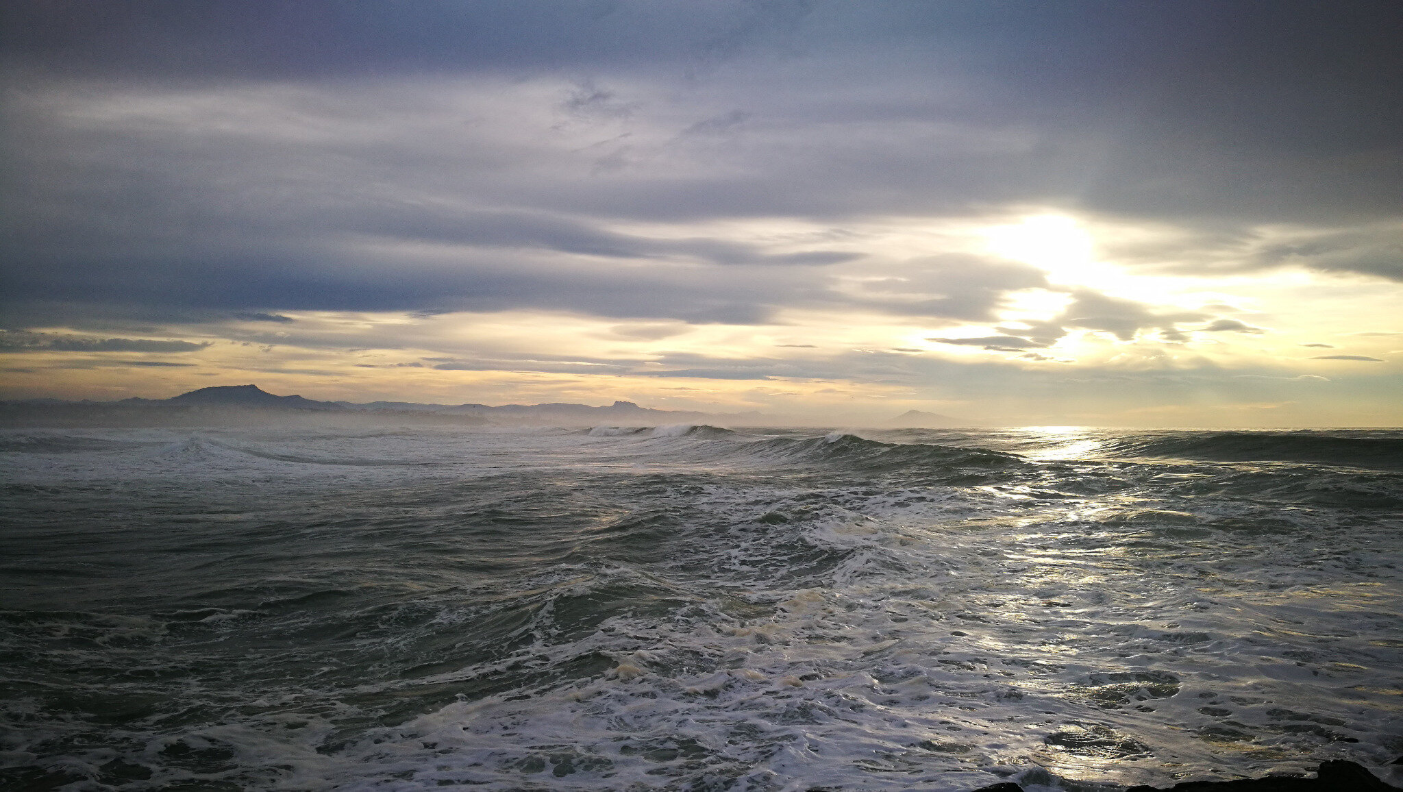 Anglet, La Barre, océan et Rhune, février 19