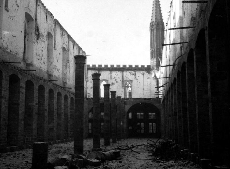 Ruines Halles Ypres5