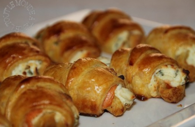 mini_croissants_au_saumon_fume_philadelphia_et_ciboulette