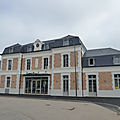 La gare de <b>Pont</b>-Audemer, le 'railstaurant' Normand