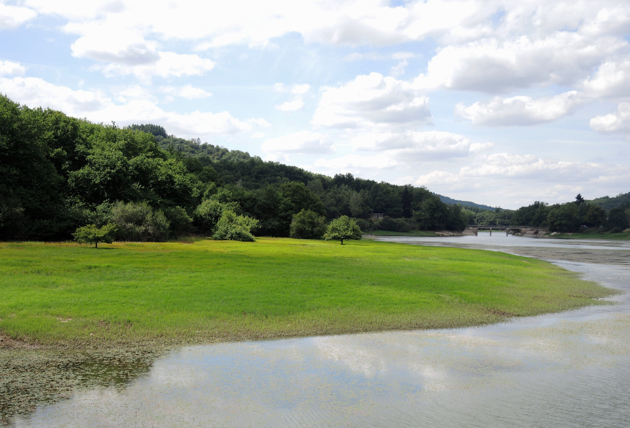 Lac de Pannecière, les Chevannes