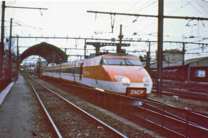 CPM TGV 001 Gare Lyon Brotteaux 1