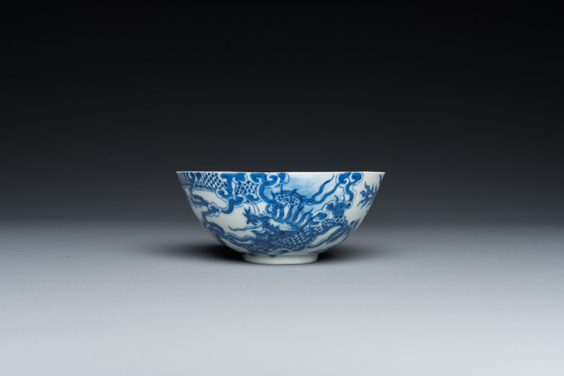 A rare small Chinese blue and white 'Bleu de Hue' bowl, Nhất mark, Thiệu Trị